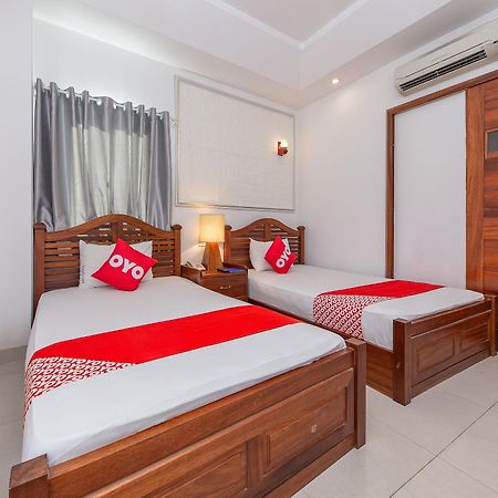 White Lion Hotel Нячанг Экстерьер фото