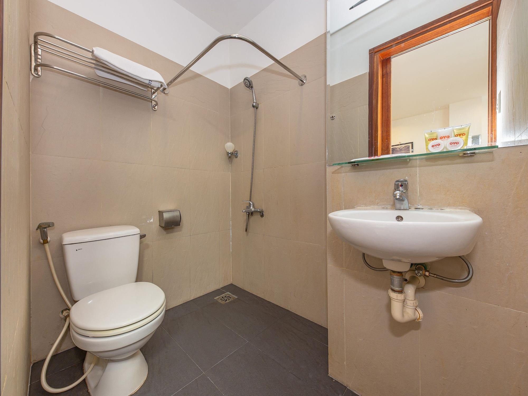 White Lion Hotel Нячанг Экстерьер фото