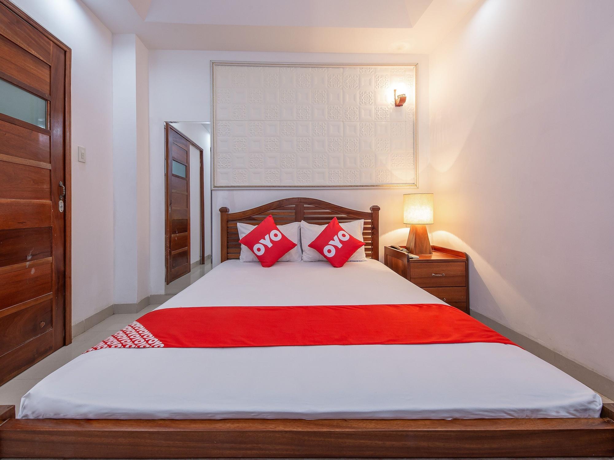 White Lion Hotel Нячанг Экстерьер фото