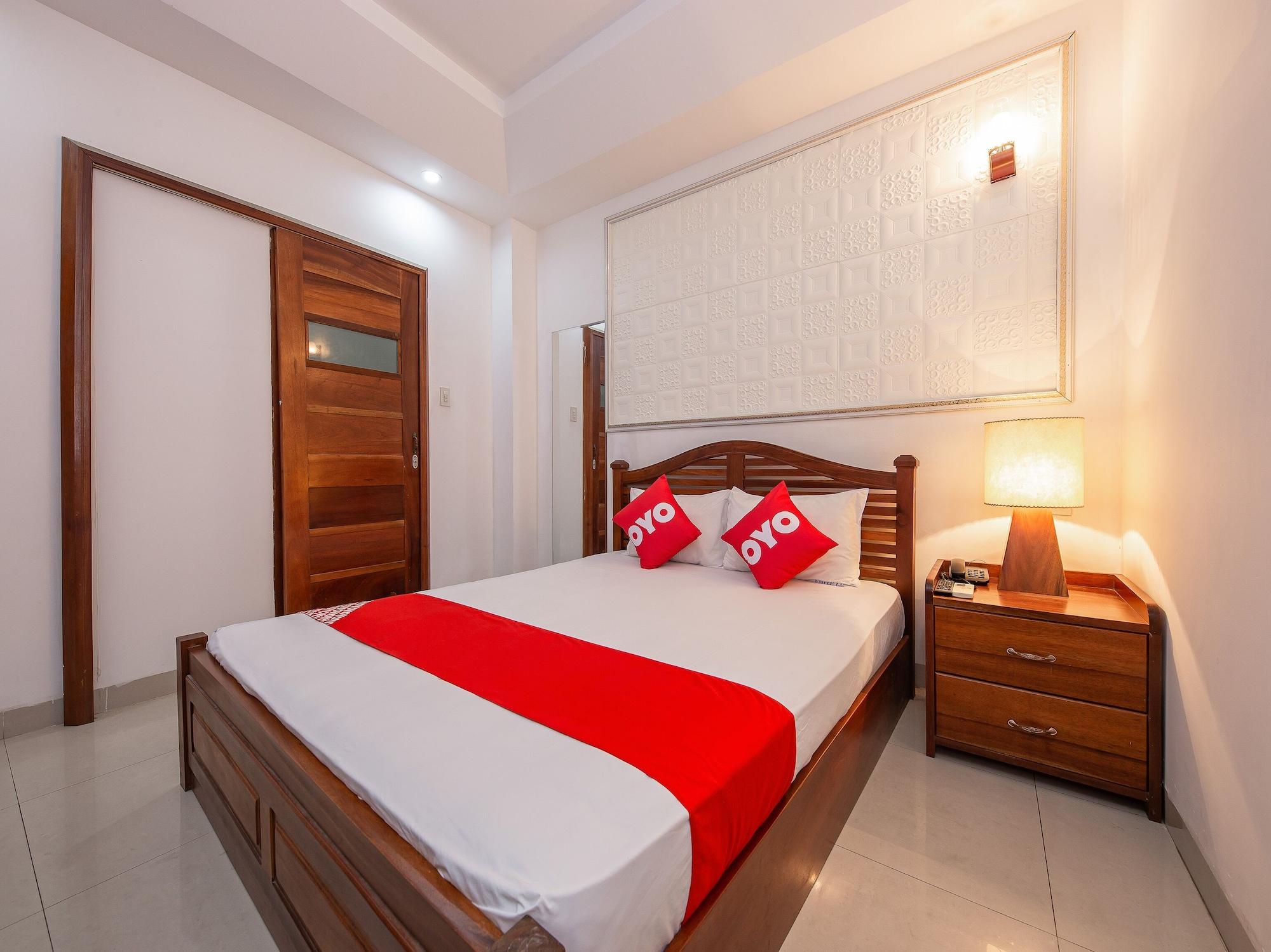 White Lion Hotel Нячанг Экстерьер фото
