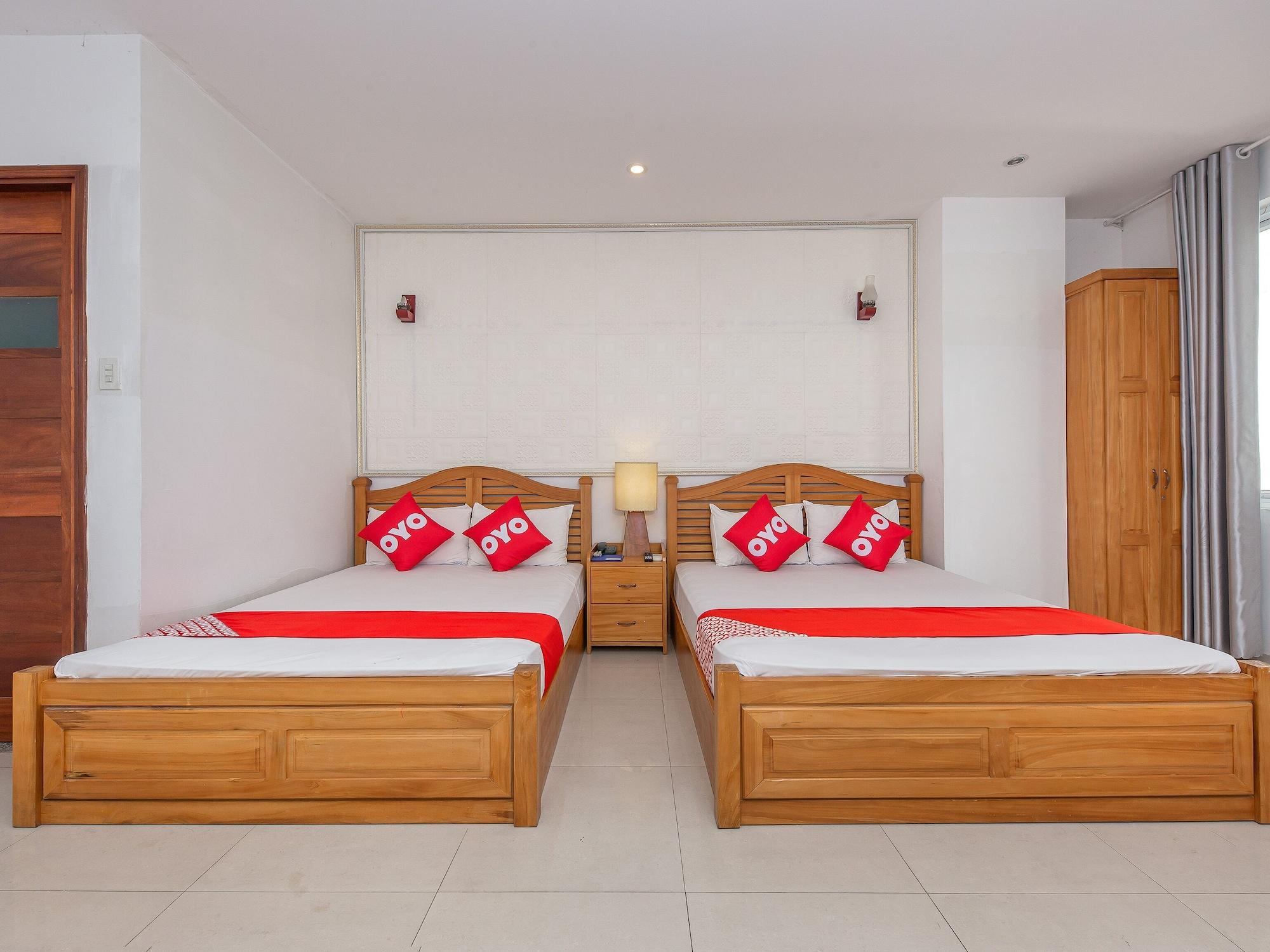 White Lion Hotel Нячанг Экстерьер фото