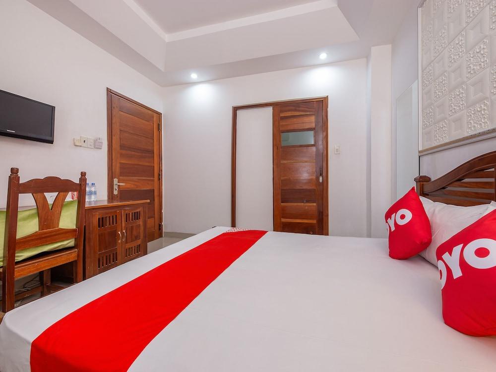 White Lion Hotel Нячанг Экстерьер фото