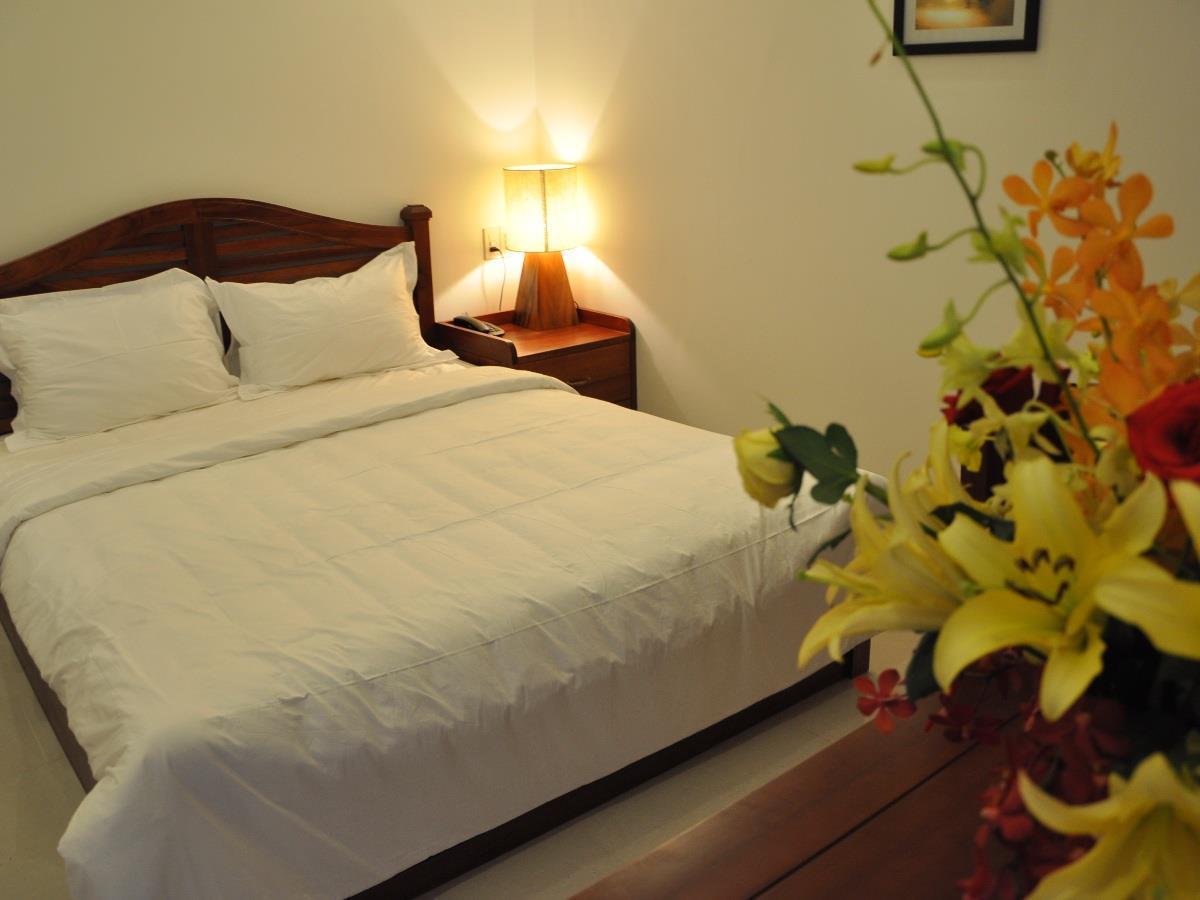 White Lion Hotel Нячанг Экстерьер фото