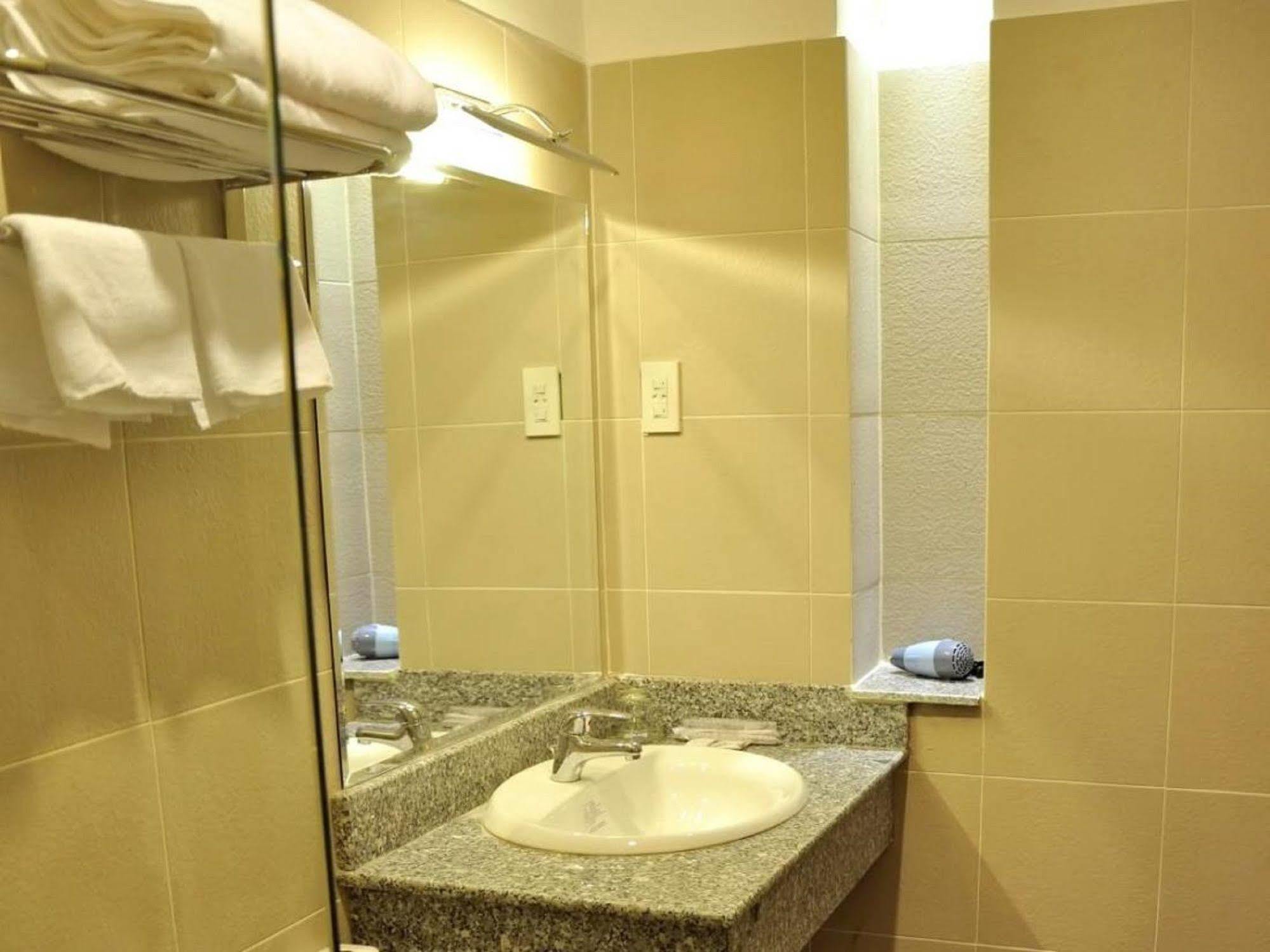 White Lion Hotel Нячанг Экстерьер фото